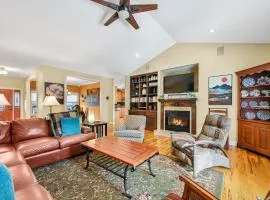 Luxe Mountain 4BR 4BA Private Home