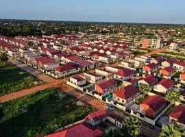 Rahims 3 Bed Bungalow - Dalaba