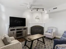 8 Village Lane 401