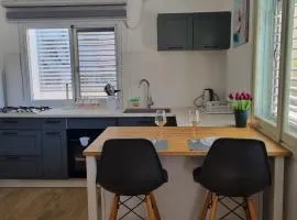 Stylish Quiet and Central