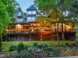 Angel at Rose Hall, four-star hotel in Eureka Springs