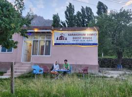 Karakorum Family Guest House Hunza – obiekty na wynajem sezonowy w mieście Hunza