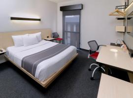 City Express Plus by Marriott Monterrey Nuevo Sur, hotel dicht bij: Instituut voor Technologie en Hogere Studies van Monterrey, Monterrey