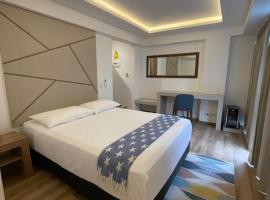 Grau Business Hotel, ξενοδοχείο σε Πιούρα