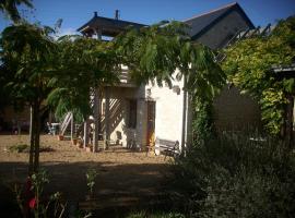 Les Caves, holiday rental in Ambillou-Château