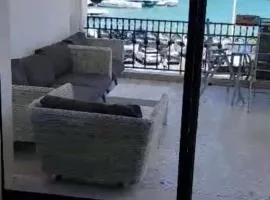 Grand appartement vue sur port à Marina smir