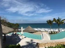 Luxury Modern Punta Mita Condo 3 bdrm, sleeps 8 with Golf access