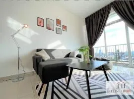 Melaka {Nova8 Suite} City-View/ 4Pax/ WIFI/tv-box