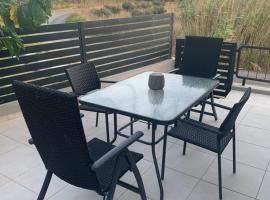 Eucalyptοs house, hotel with parking in Lefkogeia