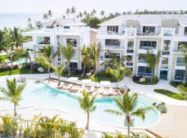Aqua Esmeralda Luxury Beach Front Apartment, feriebolig i La Laguna