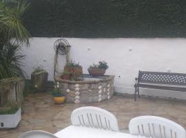 App ensoleillé Guéthary classé 2 * avec terrasse et jardin privatifs, hotel en Guéthary