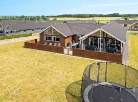 18 person holiday home in Bogense