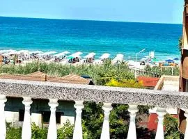 hotel Yanis