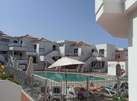 Antonio Apartment, stuga i Los Cristianos