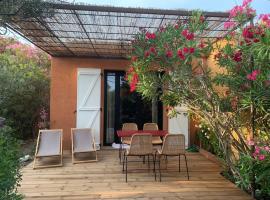 Petite maison cocooning à Bormes les mimosas, self catering accommodation in Bormes-les-Mimosas