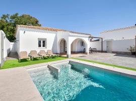 Rchico Piscina climatizada, hotel en Novo Sancti Petri