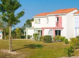 Well-kept apartment 7 km from the beach