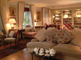 The Royal Hotel, pet-friendly hotel in Comrie