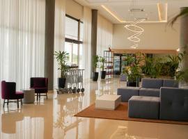 Trento Hotel Guaíra by Unna, ξενοδοχείο σε Guaira
