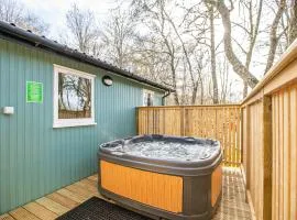 Gorse Lodge 9 with Hot Tub