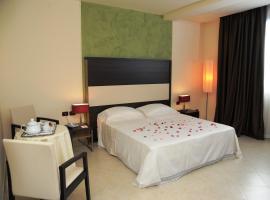 Viola palace hotel, hotel v destinácii Villafranca Tirrena