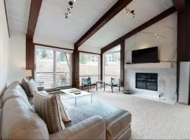 Enclave 309, Snowmass Ski-In/Ski-Out Condo w/Shared Pool/Hot Tub/Private Washer/Dryer/Gym/WiFi
