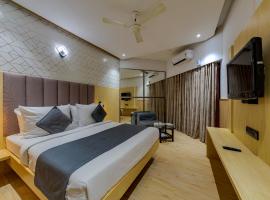 Hotel Surya Executive 3 Star Hotel, hotell i Solapur