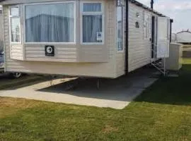 MV18 Park Holidays, St Osyth Beach no smoking self catering holiday