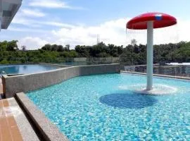 T STAY at Icon Residence -for 1 Room Free Netflix & Pool