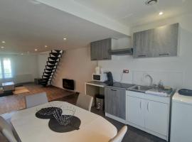 Givors Centre Duplex meublé, hotel v destinaci Givors