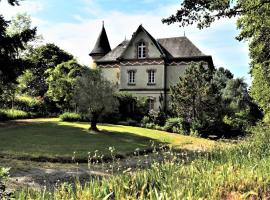 Chateau Coeur de Lion, хотел в Châteauponsac