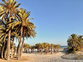 Sweet Sandy Beach - 1 minute walk to Mediterranean beaches, family hotel in Santa Pola