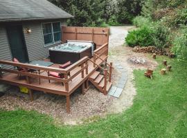 Patriot Cottage at American Heartland Cabins, hotel Rockbridge-ben