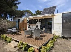 CoolTainer retreat: Sustainable Coastal forest Tiny house near Barcelona