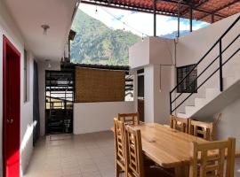 Town Apartment with terrace 4 bedrooms 3 baths, apartment in Baños