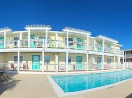 The Savannah Inn, hotel with pools in Carolina Beach