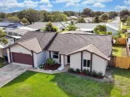 Luxury Villa in Orlando with Pool - 10 min Disney