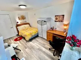 Micro Studio Apartment 10 Minutes Walk to University of Washington