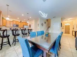 Stunning 6Bdr and 6 Bath Pool Home Near Disney