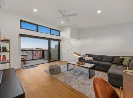 StayCentral - Brunswick Central Townhouse