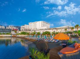 Les Ambassadeurs Hotel Casino&Marina, hotel di Kyrenia