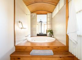 Azidene House & Spa Apartment, hotel en Daylesford