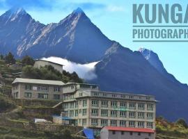 Hotel hillten, hótel í Namche