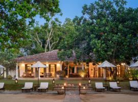 Taru Villas Mawella - Tangalle, five-star hotel in Tangalle