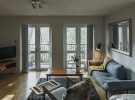 Stylish Central London Flat with Pool and Terrace