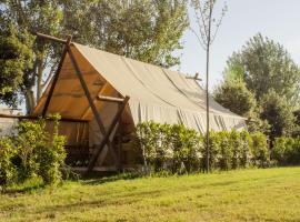 BNATURAL GLAMPING NATURISTA/NUDISTA, campsite in Baratti