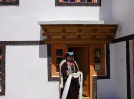 Guru view Home stay