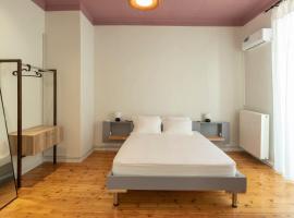 Casanova94 Guesthouse: Pire'de bir otel