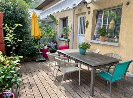 Chambre salle de bain privée à 20 minutes de Paris, struttura a Fontenay-sous-Bois