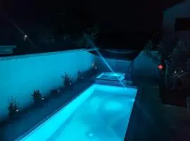 Holiday House BugenVilla DTOSI